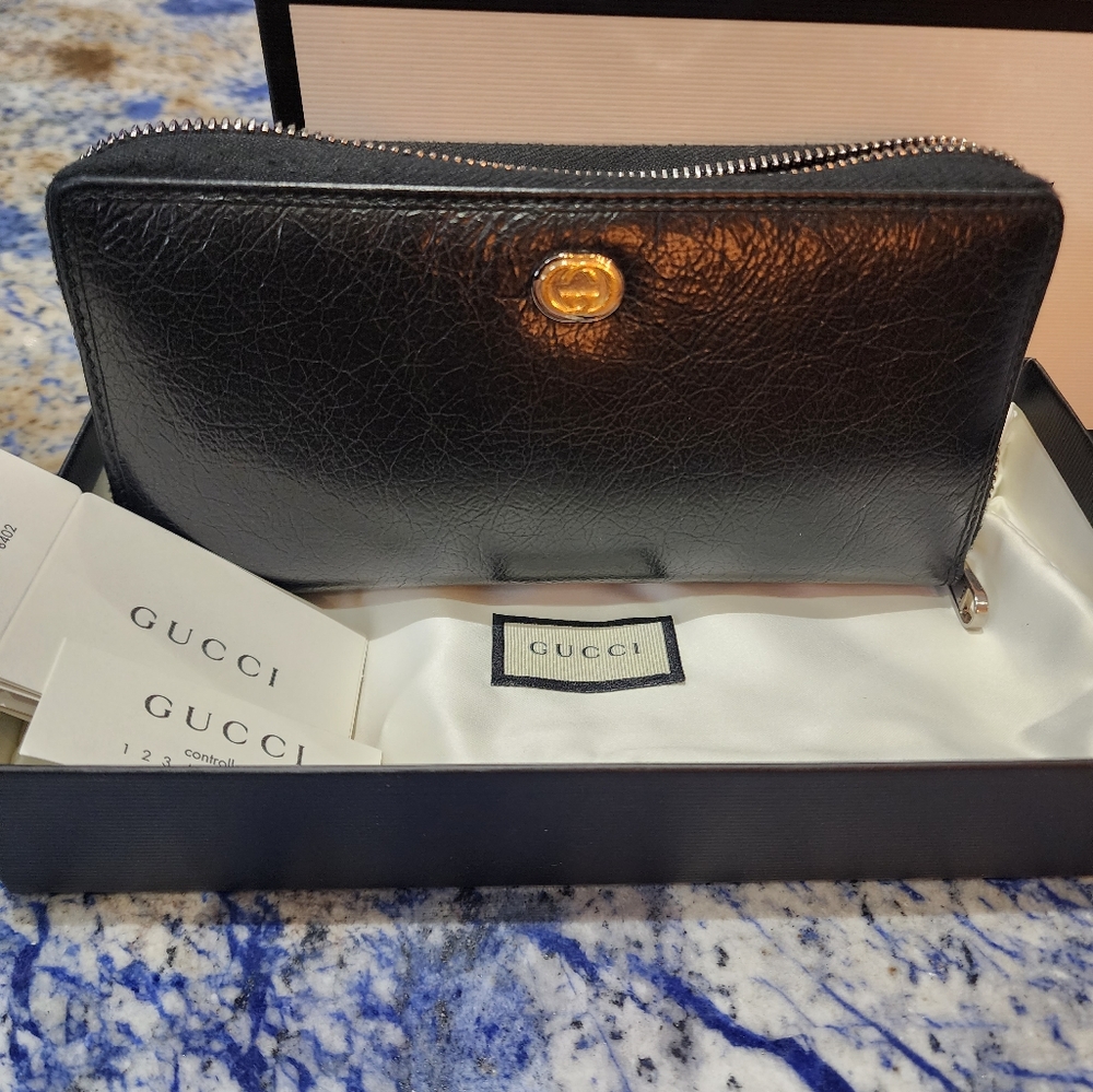 Gucci Morpheus Zip Around Wallet